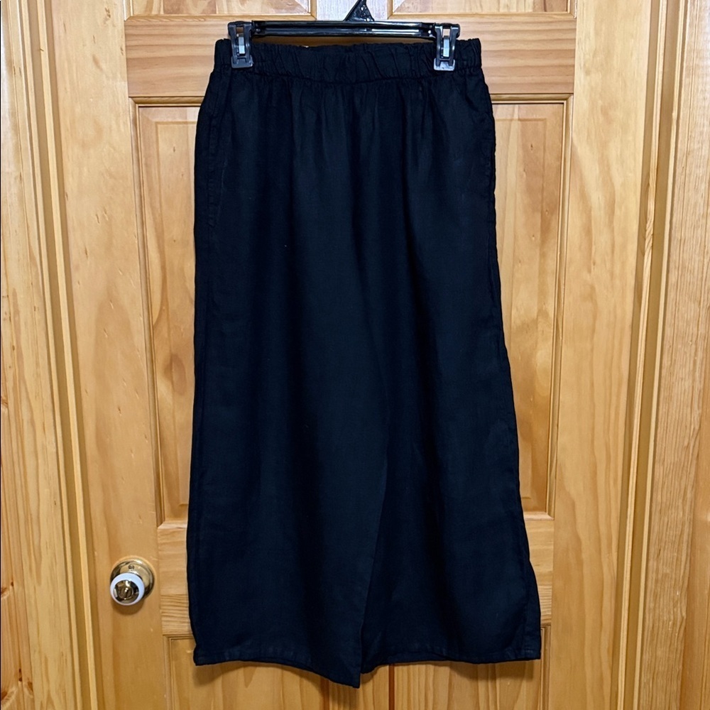 bryn Walker 100% Linen Black Cropped Wide Leg Pull On Pants, Size XS.